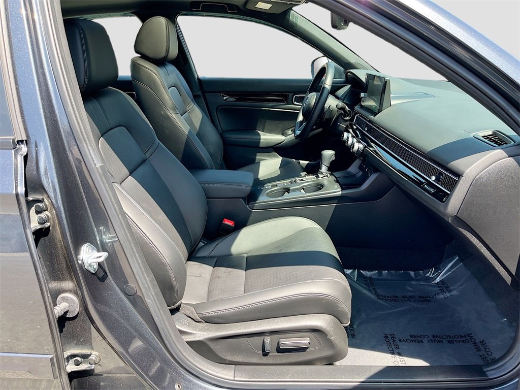 Used 2025 Honda Civic Sport Touring image 28