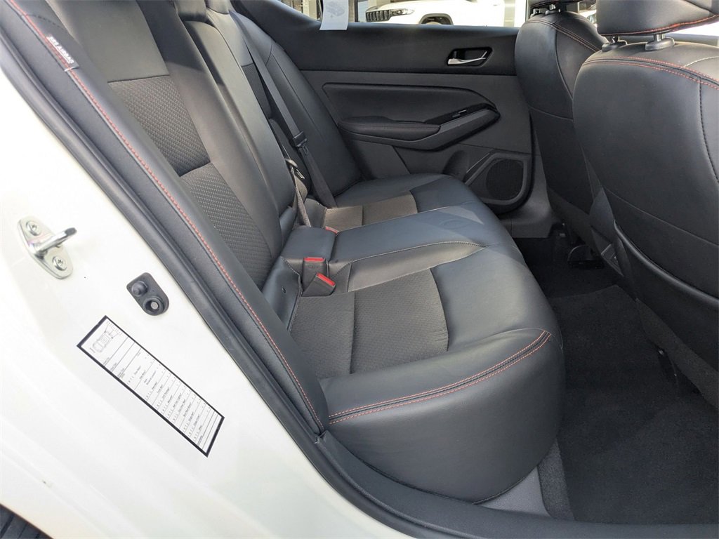 Used 2025 Nissan Altima 2.5 SR image 28