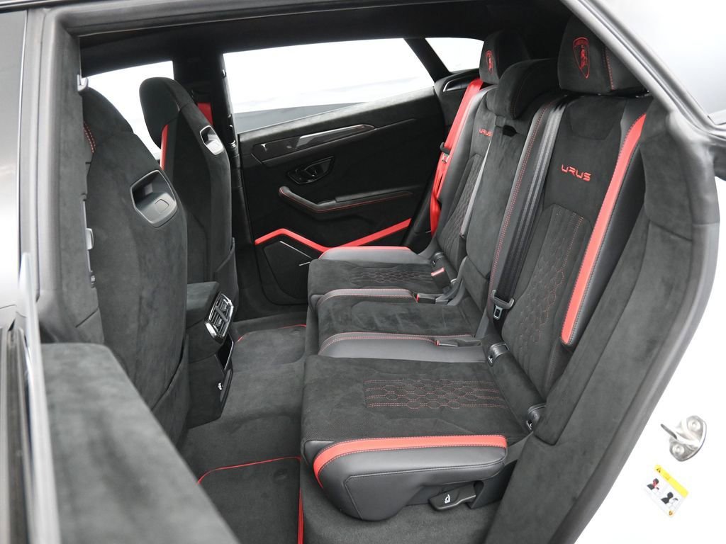 Used 2024 Lamborghini Urus Performante image 27