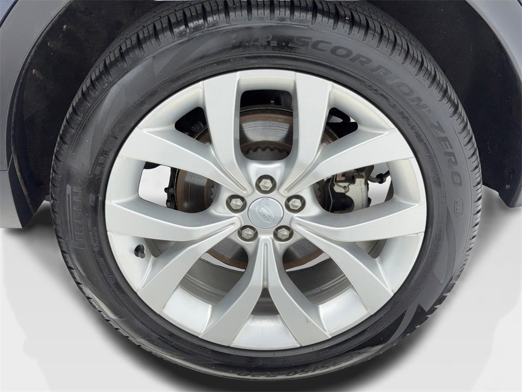 Used 2023 Land Rover Discovery Sport SE image 57