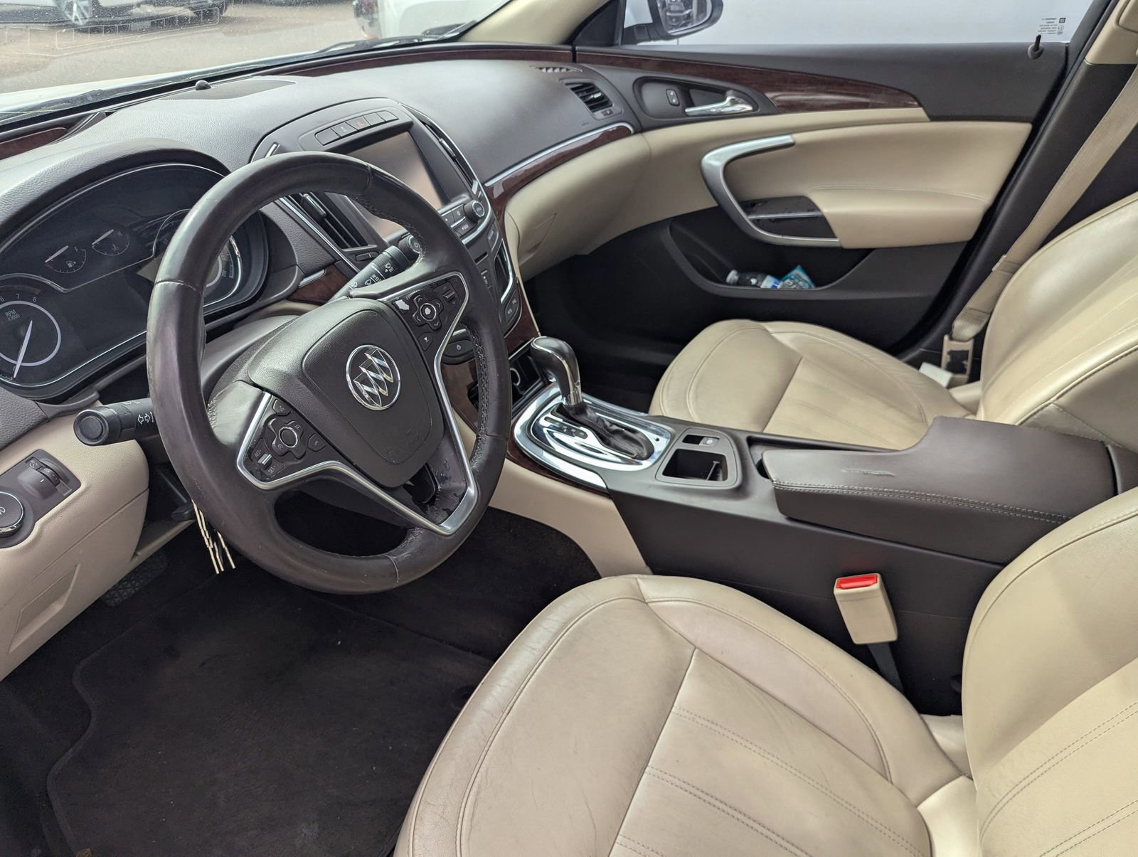 Used 2017 Buick Regal Sport Touring FWD image 8