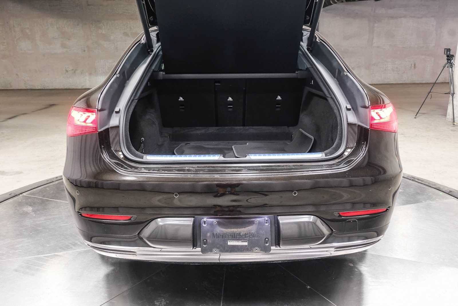 Certified 2022 Mercedes-Benz EQS 450+ Sedan image 31