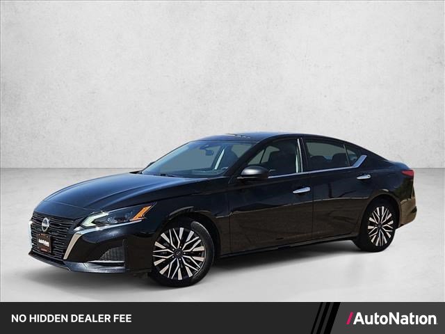 Used 2025 Nissan Altima 2.5 SV