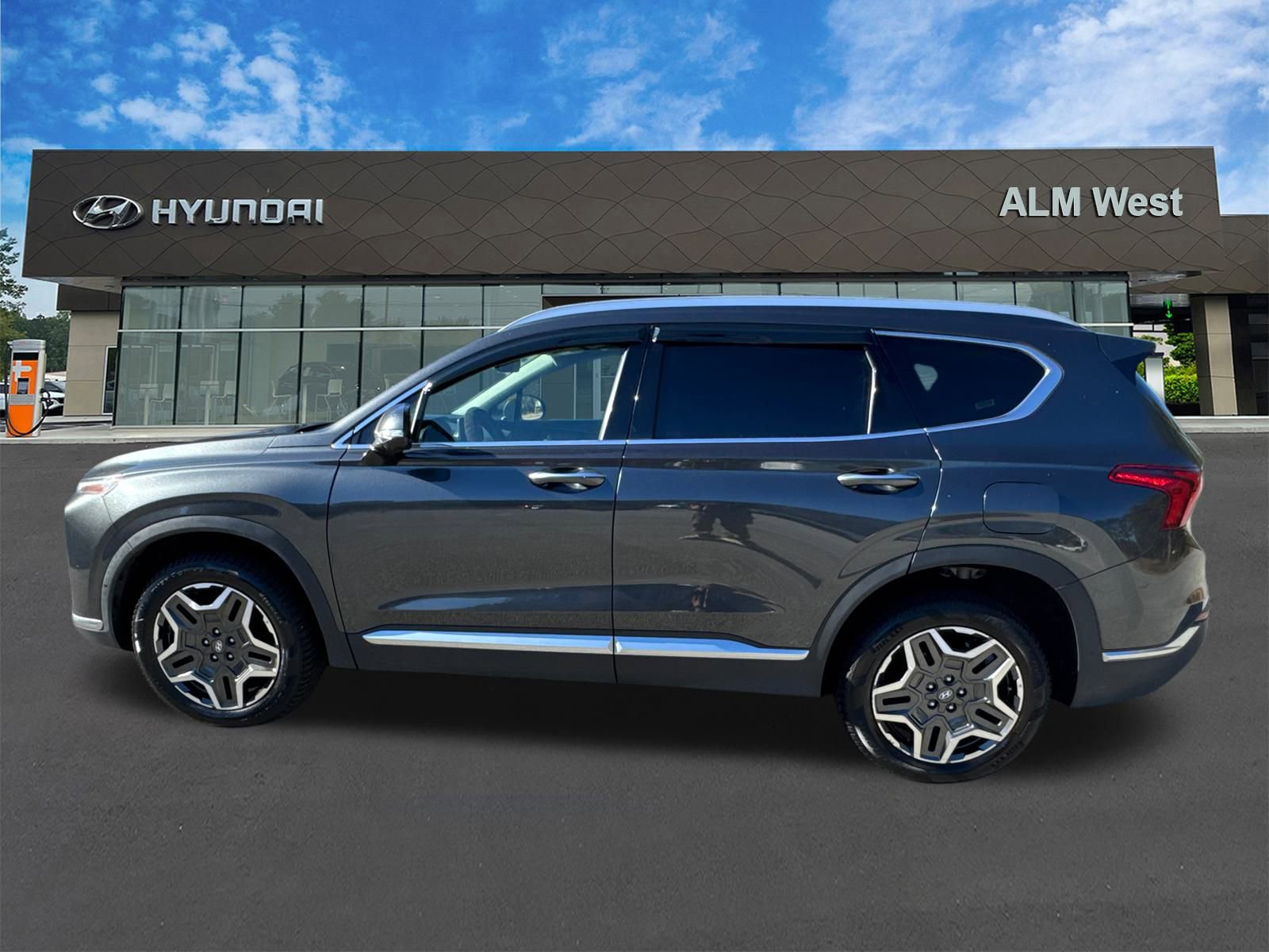 Used 2023 Hyundai Santa Fe Limited image 8