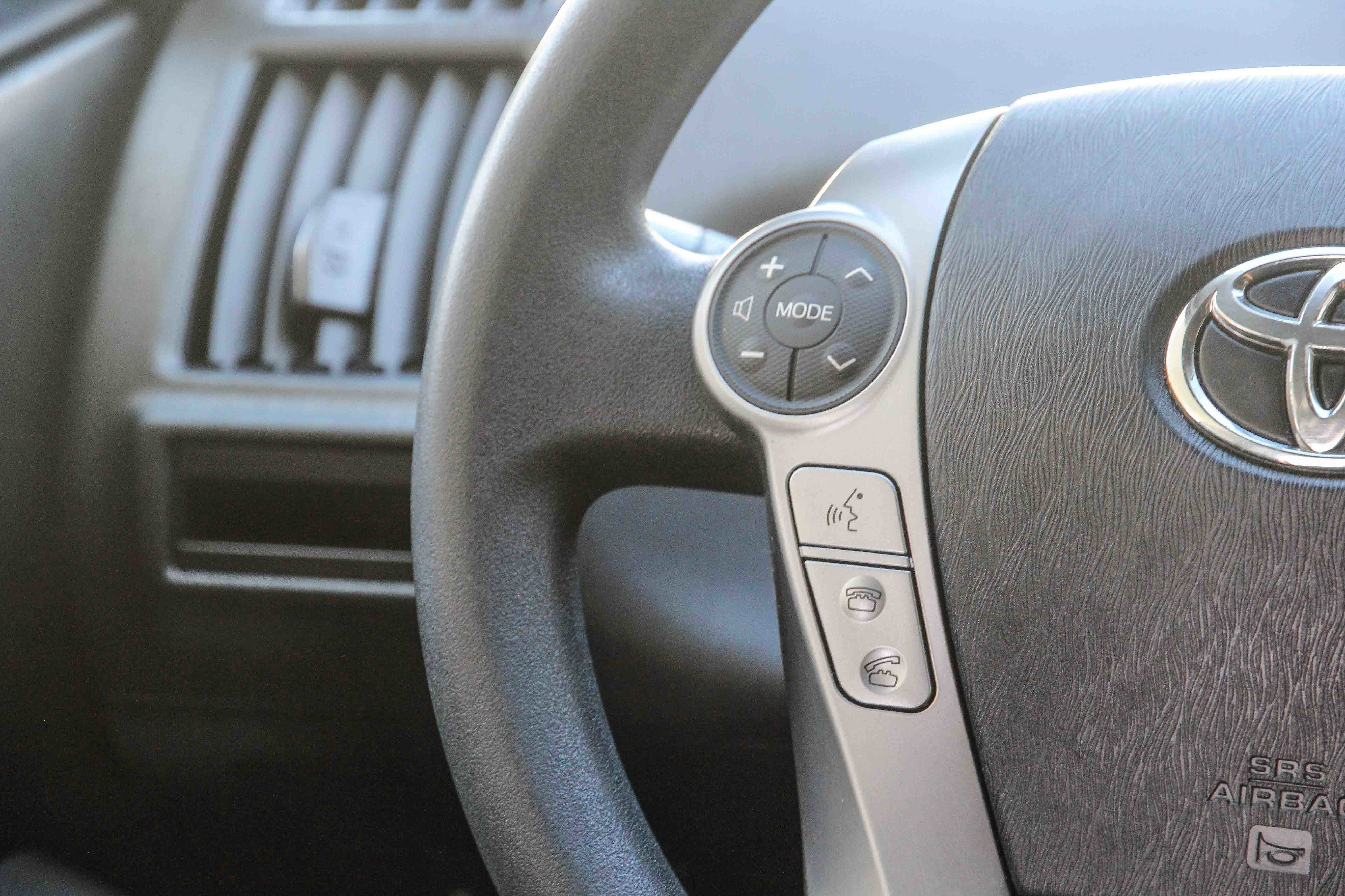 Used 2017 Toyota Prius V Five image 25