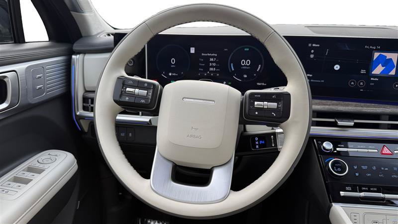 Used 2025 Hyundai Santa Fe Calligraphy FWD image 13