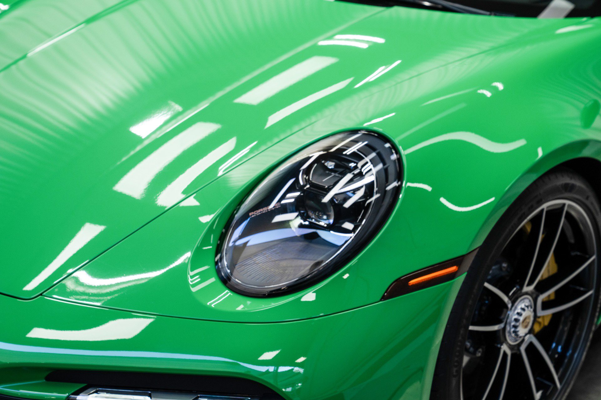 Used 2021 Porsche 911 Turbo S image 30