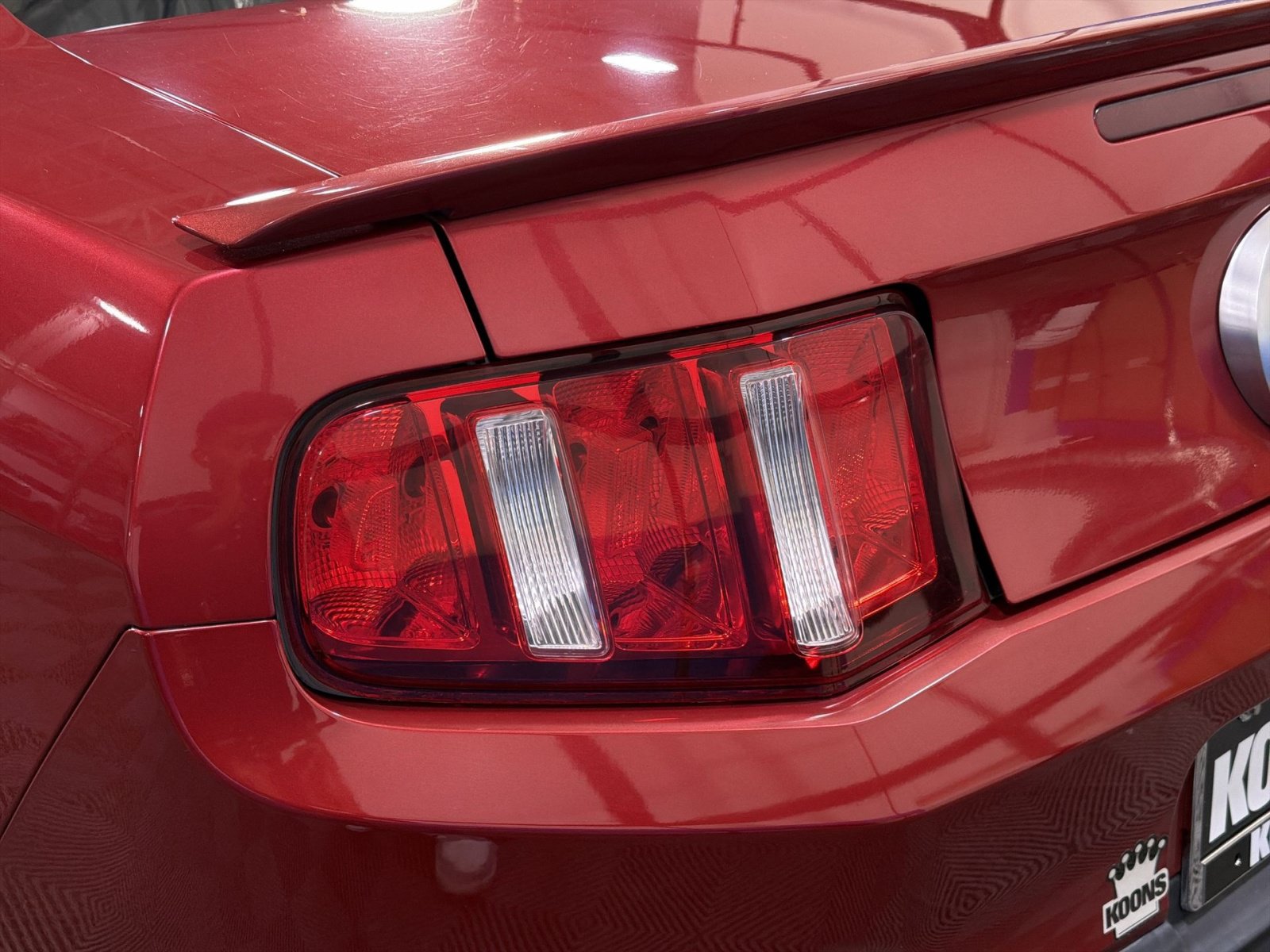 Used 2010 Ford Mustang GT RWD image 17