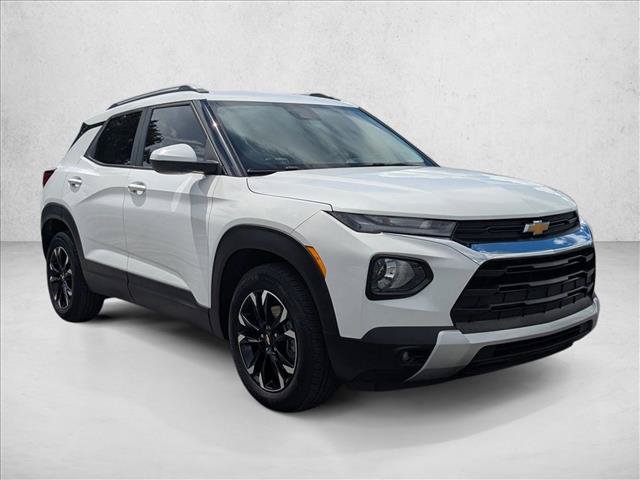 Used 2023 Chevrolet TrailBlazer LT w/ Convenience Package FWD image 3