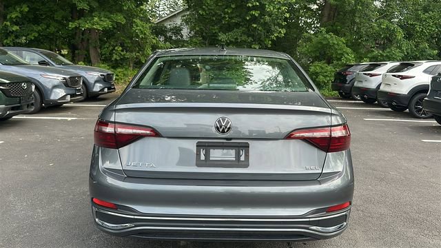 Used 2024 Volkswagen Jetta SEL FWD image 6