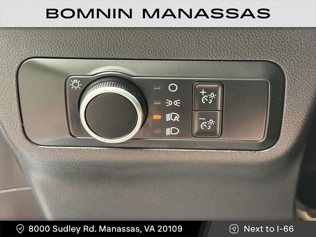 Used 2025 Ford Escape ST-Line image 13