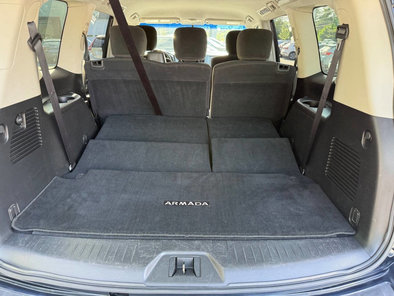 Used 2017 Nissan Armada SV AWD/4WD image 19
