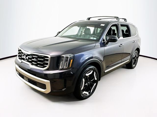 Used 2025 Kia Telluride S FWD image 3