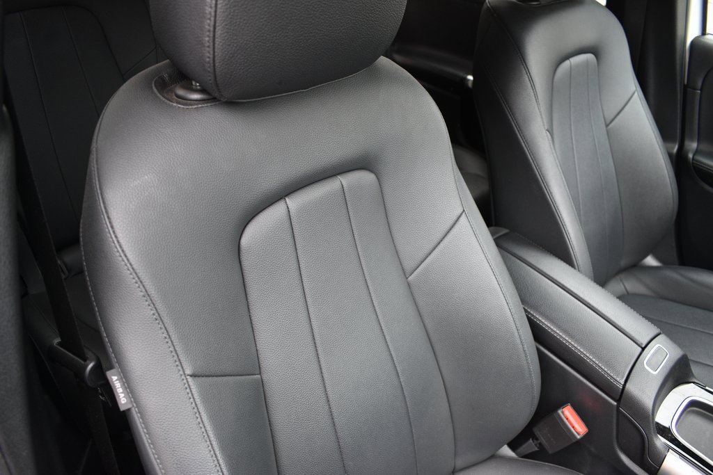 Used 2024 Mercedes-Benz GLB 250 image 23