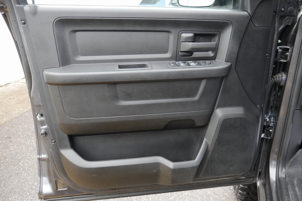 Used 2022 RAM 3500 Tradesman image 28