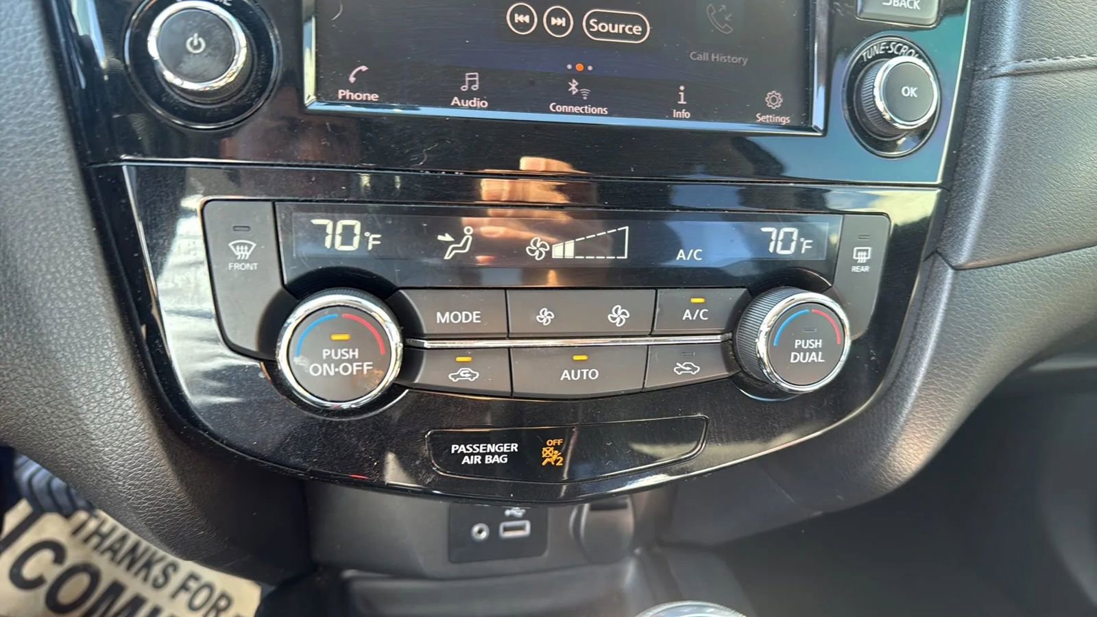 Used 2020 Nissan Rogue SV image 25