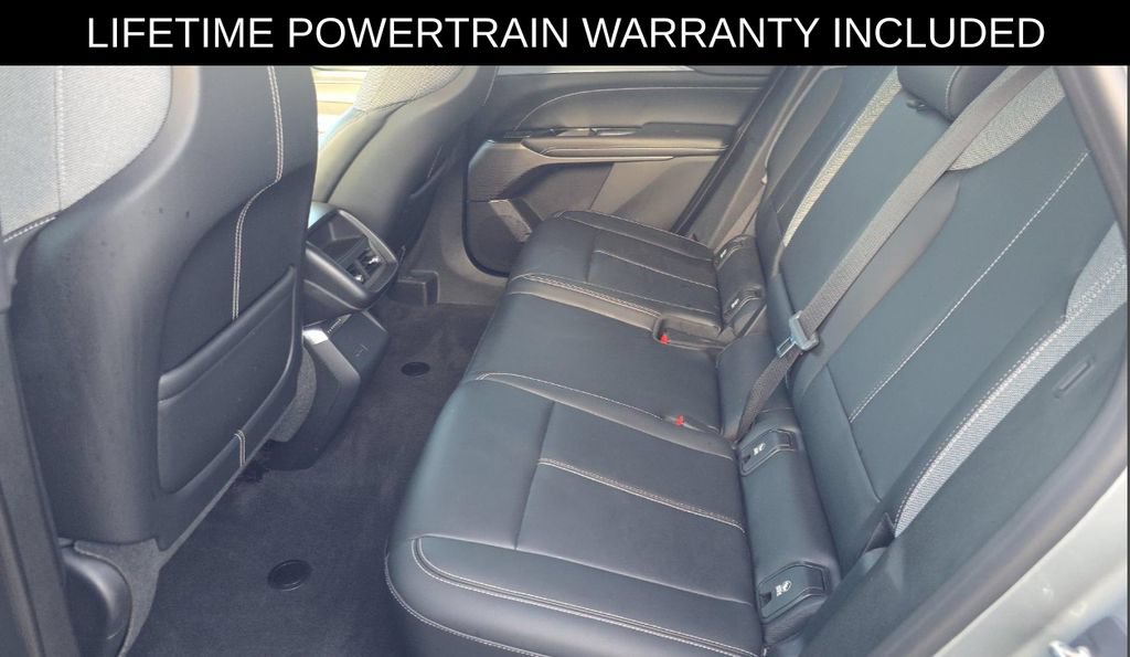 Used 2024 Cadillac Lyriq Tech RWD image 17