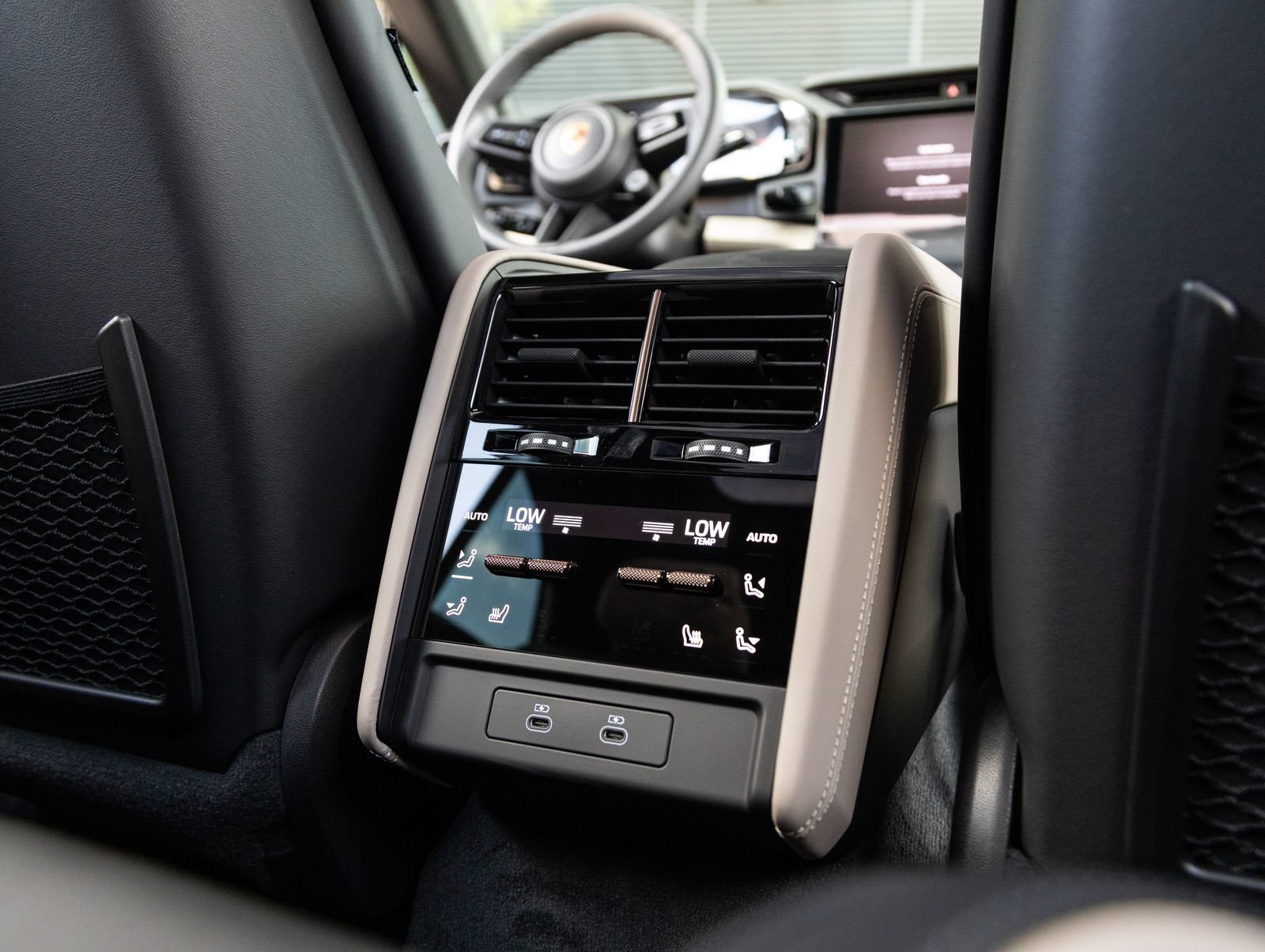 New 2026 Porsche Cayenne Electric AWD/4WD image 31