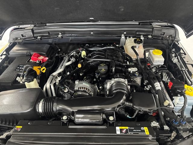 Used 2022 Jeep Wrangler Sport AWD/4WD image 37