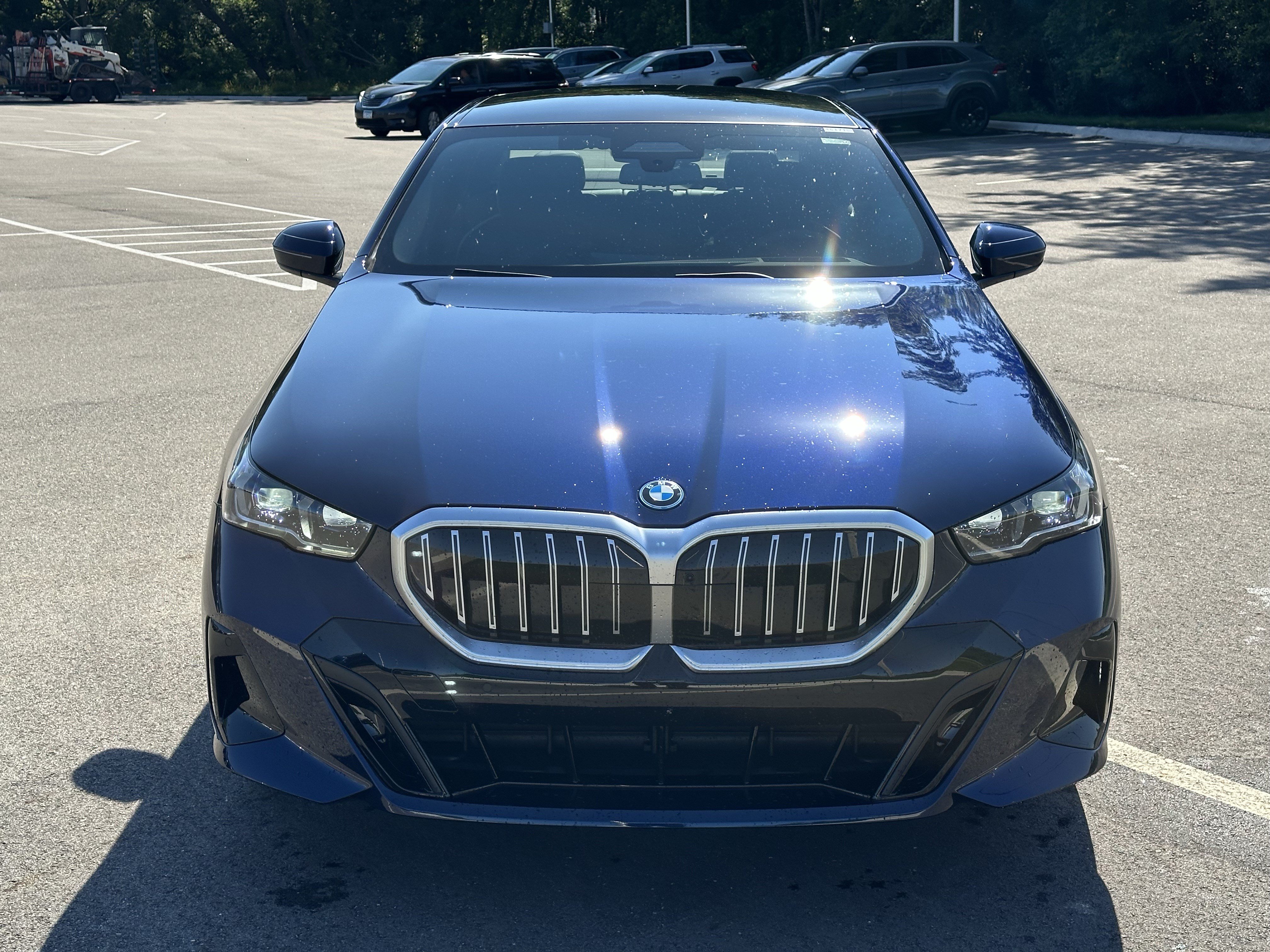 New 2026 BMW 550e xDrive w/ Executive Package AWD/4WD image 2