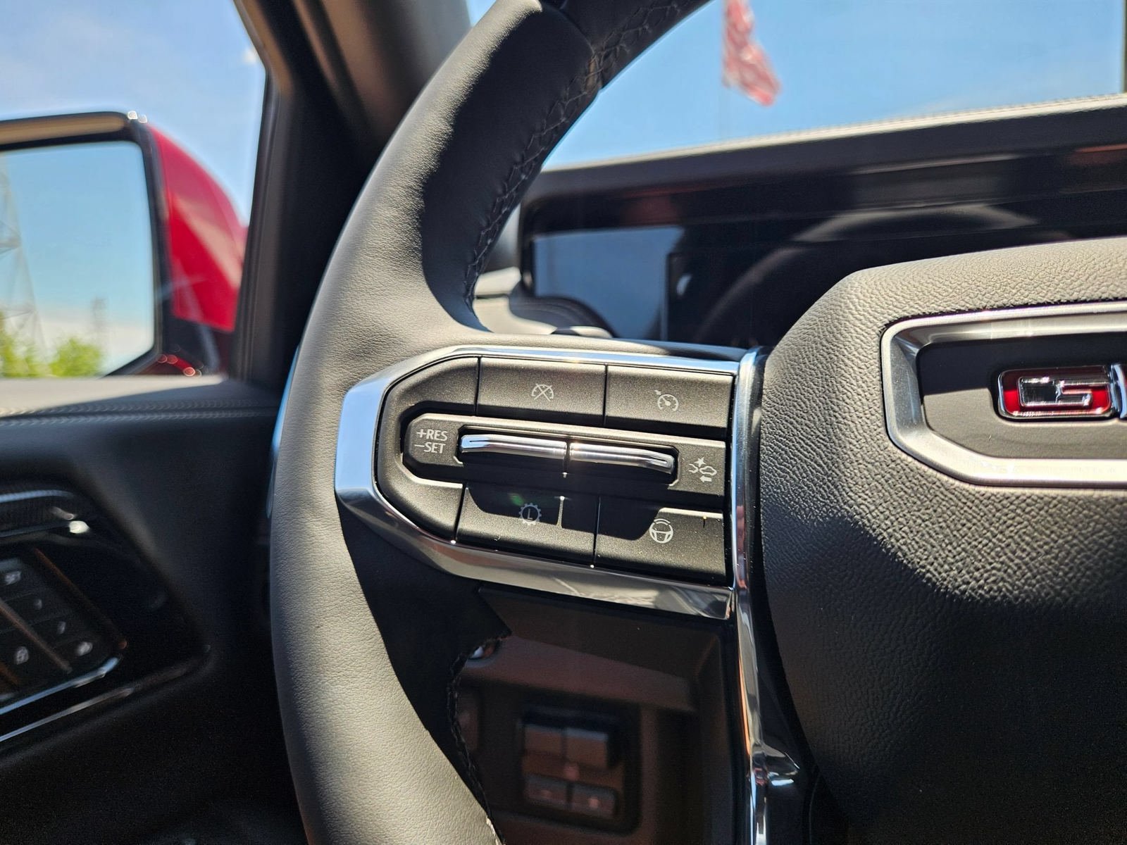 New 2026 GMC Yukon Elevation w/ Elevation Premium Package AWD/4WD image 12
