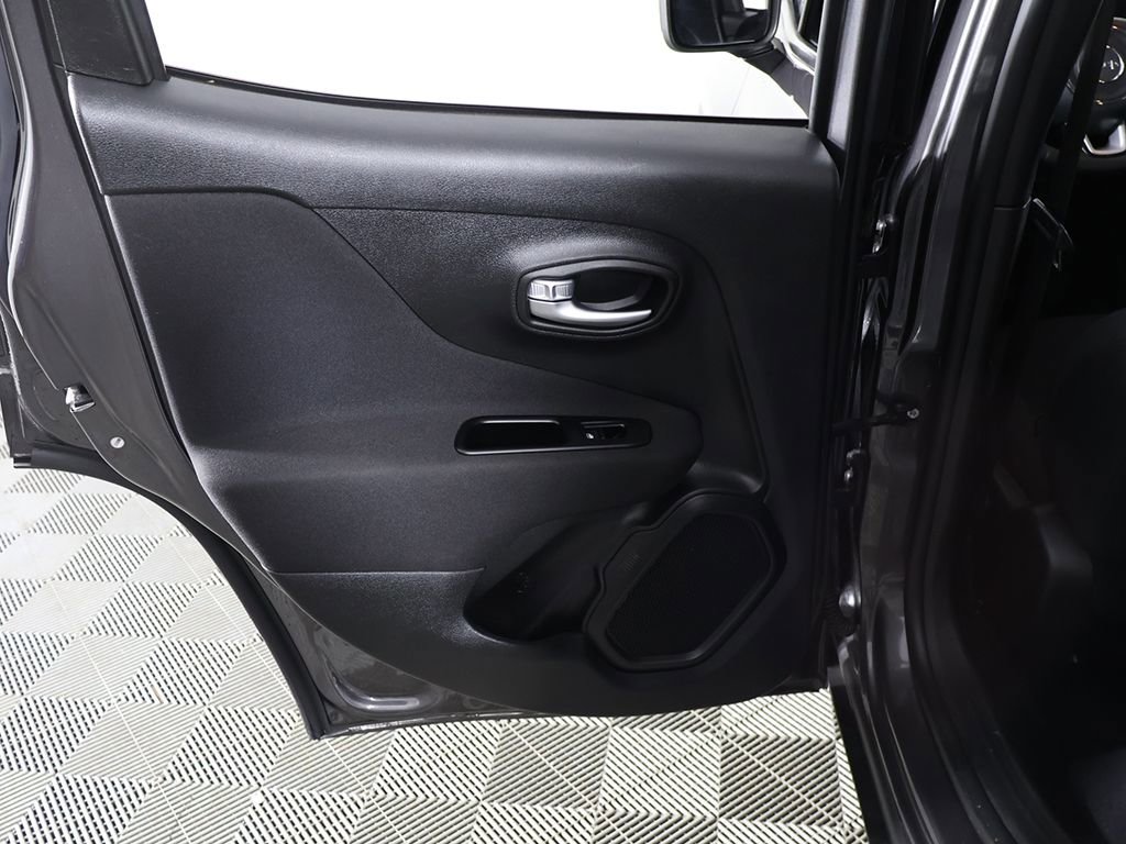 Used 2020 Jeep Renegade Sport w/ Sport Appearance Group AWD/4WD image 21