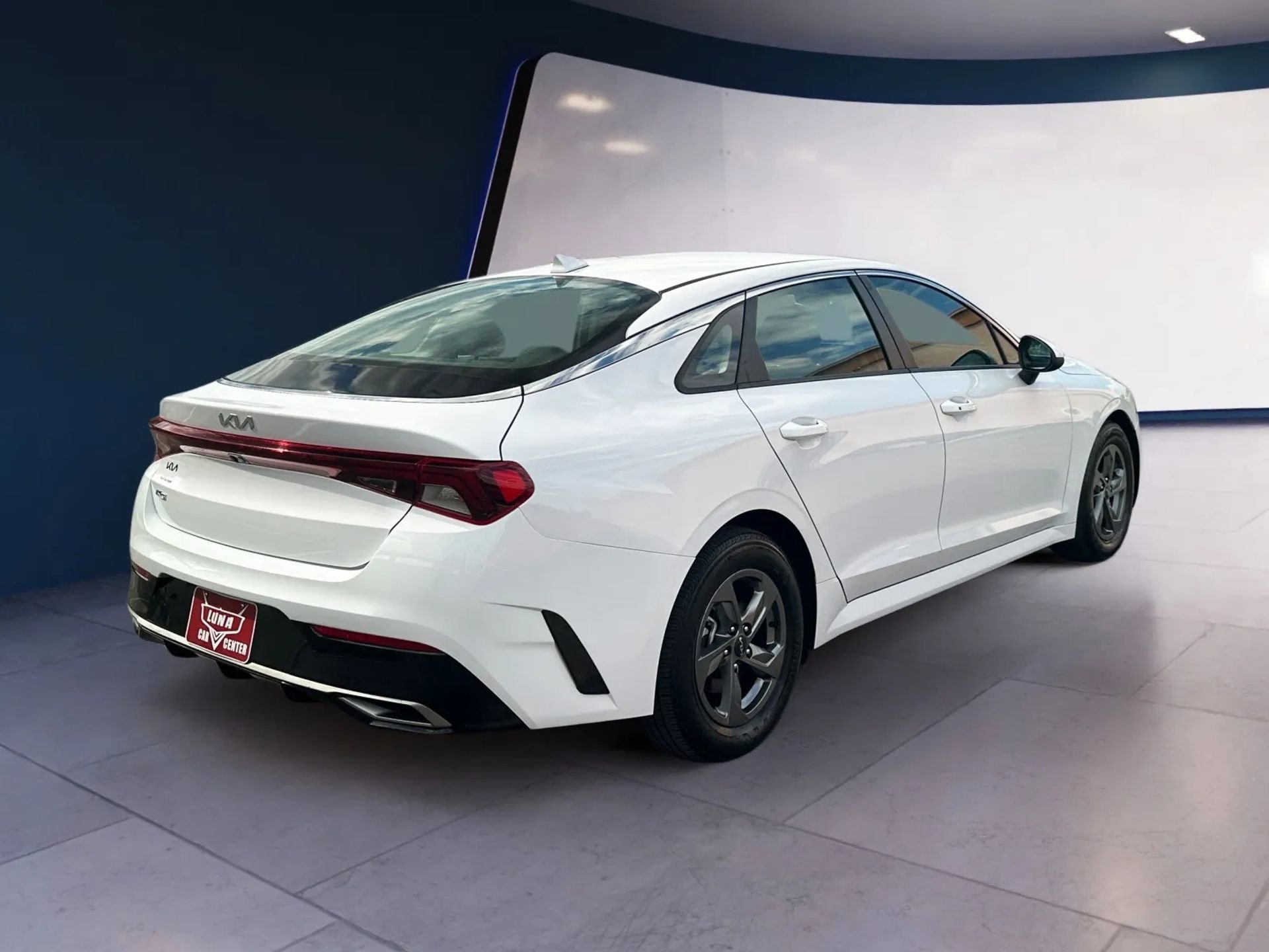 Used 2022 Kia K5 LXS FWD image 5