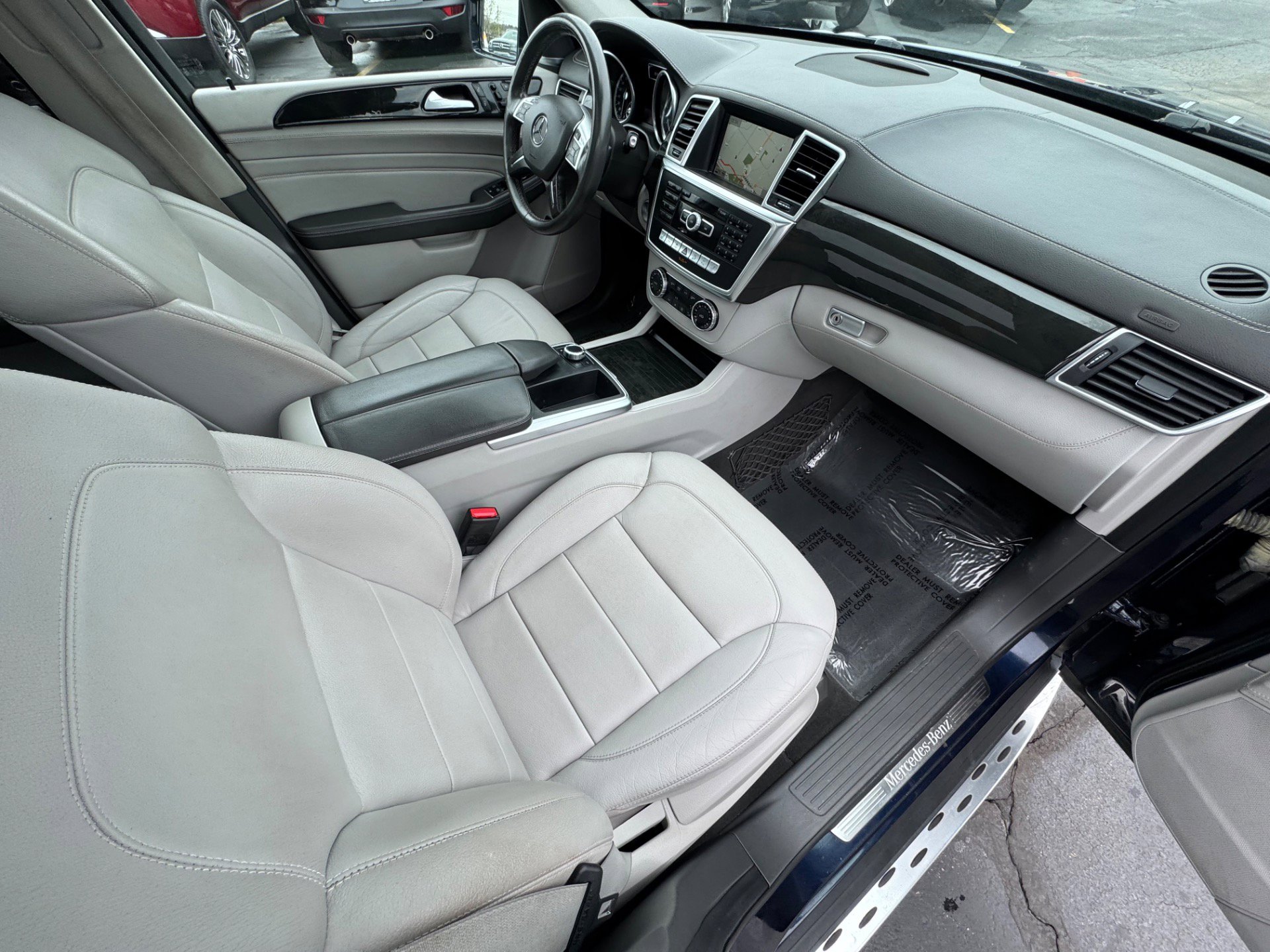 Used 2015 Mercedes-Benz ML 400 4MATIC image 32