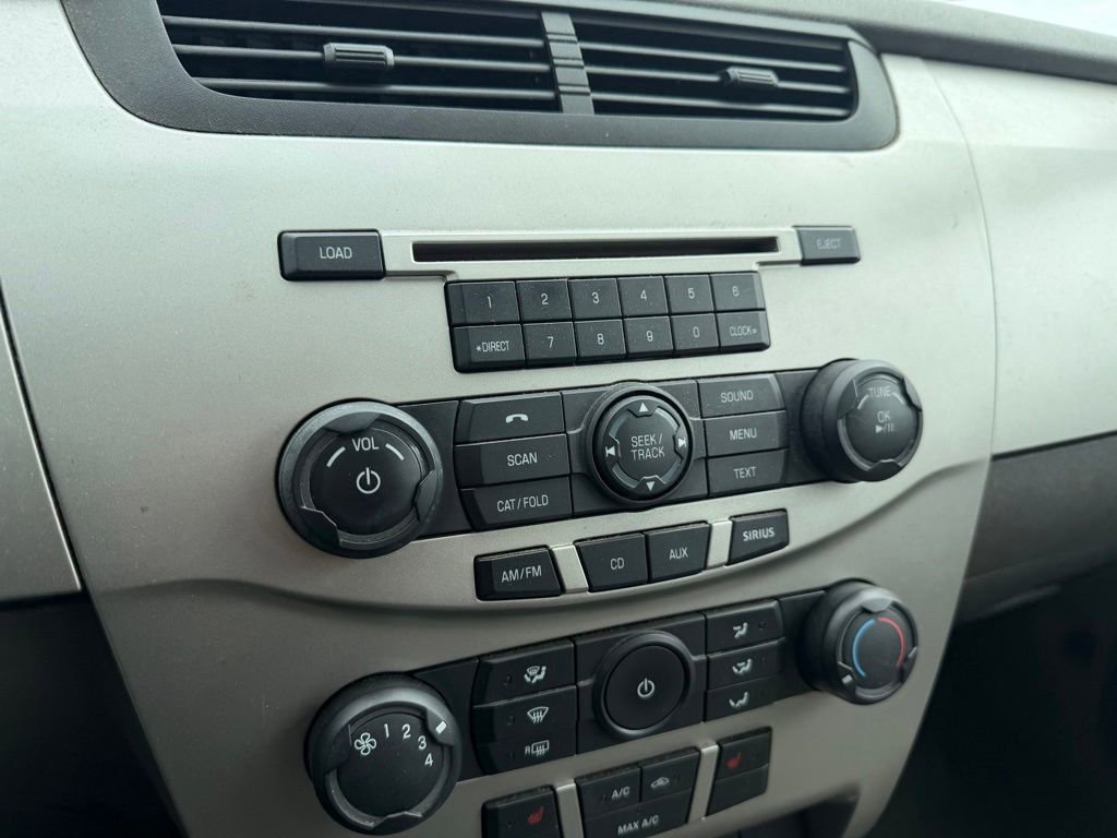 Used 2010 Ford Focus SEL FWD image 16