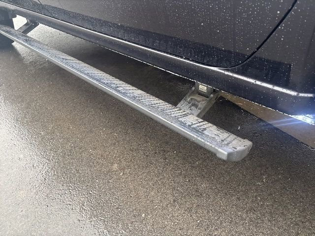 Used 2022 GMC Sierra 1500 AT4X image 9