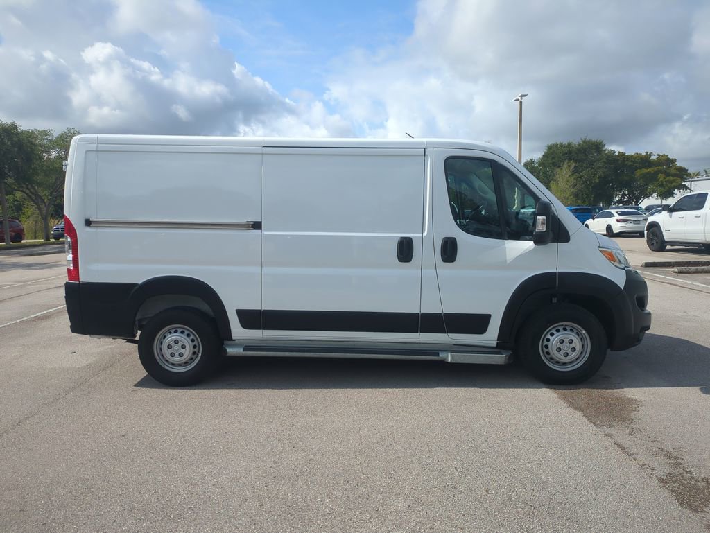 Used 2025 RAM ProMaster 2500 w/ U-Haul Equipment Group FWD image 5