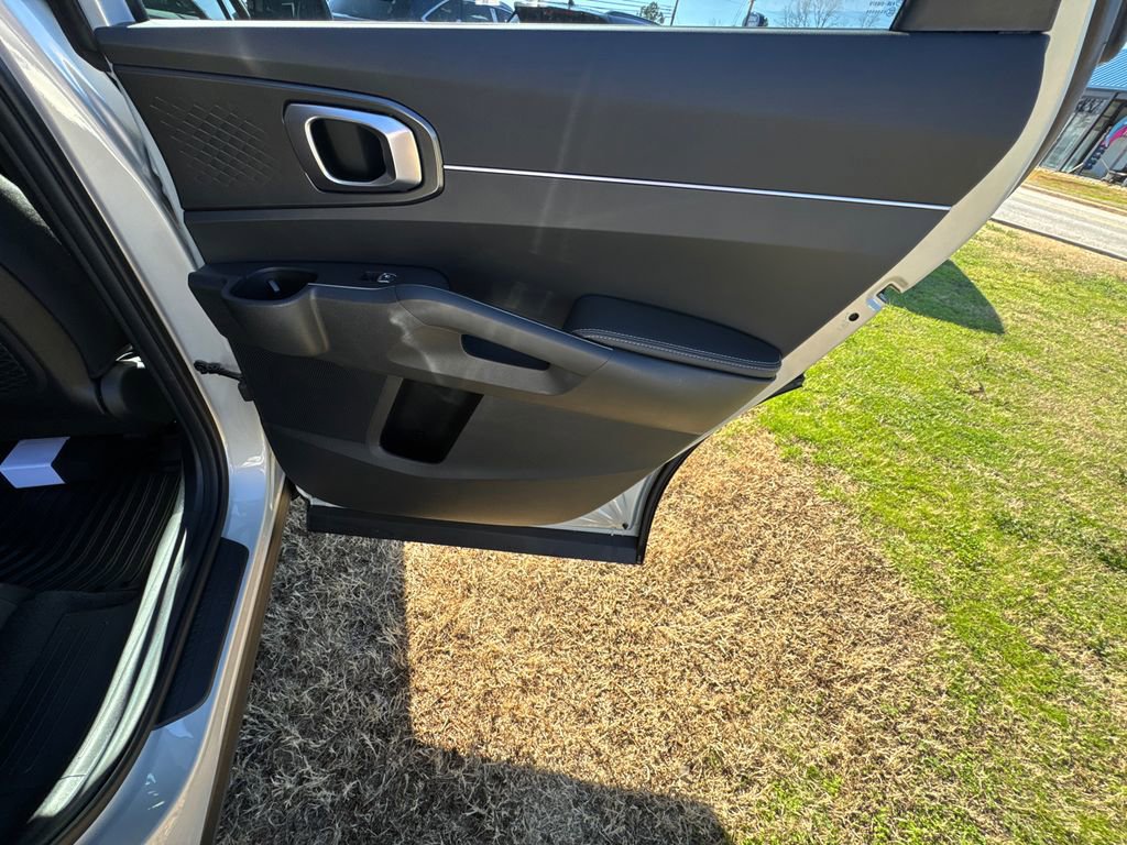 New 2026 Kia Sorento LX image 16