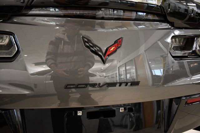 Used 2015 Chevrolet Corvette Z06 w/ Z07 Performance Package image 14