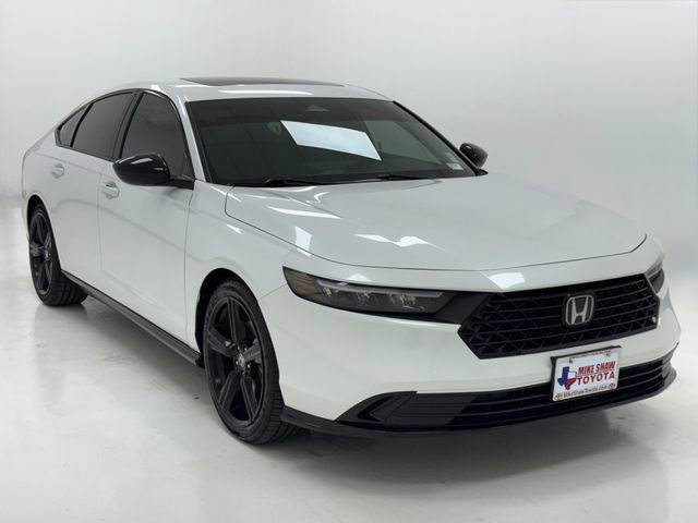 Used 2024 Honda Accord Sport image 2