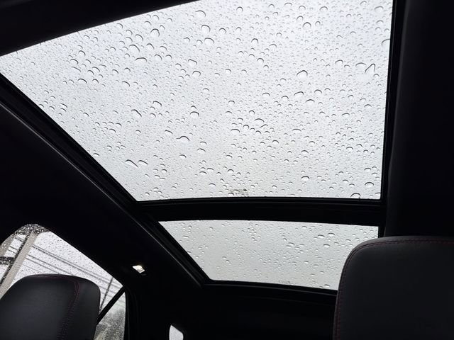 Certified 2023 Chevrolet Equinox RS w/ LPO, Floor Liner Package image 23