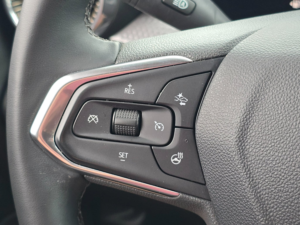 Used 2025 Chevrolet Trax ACTIV FWD image 21