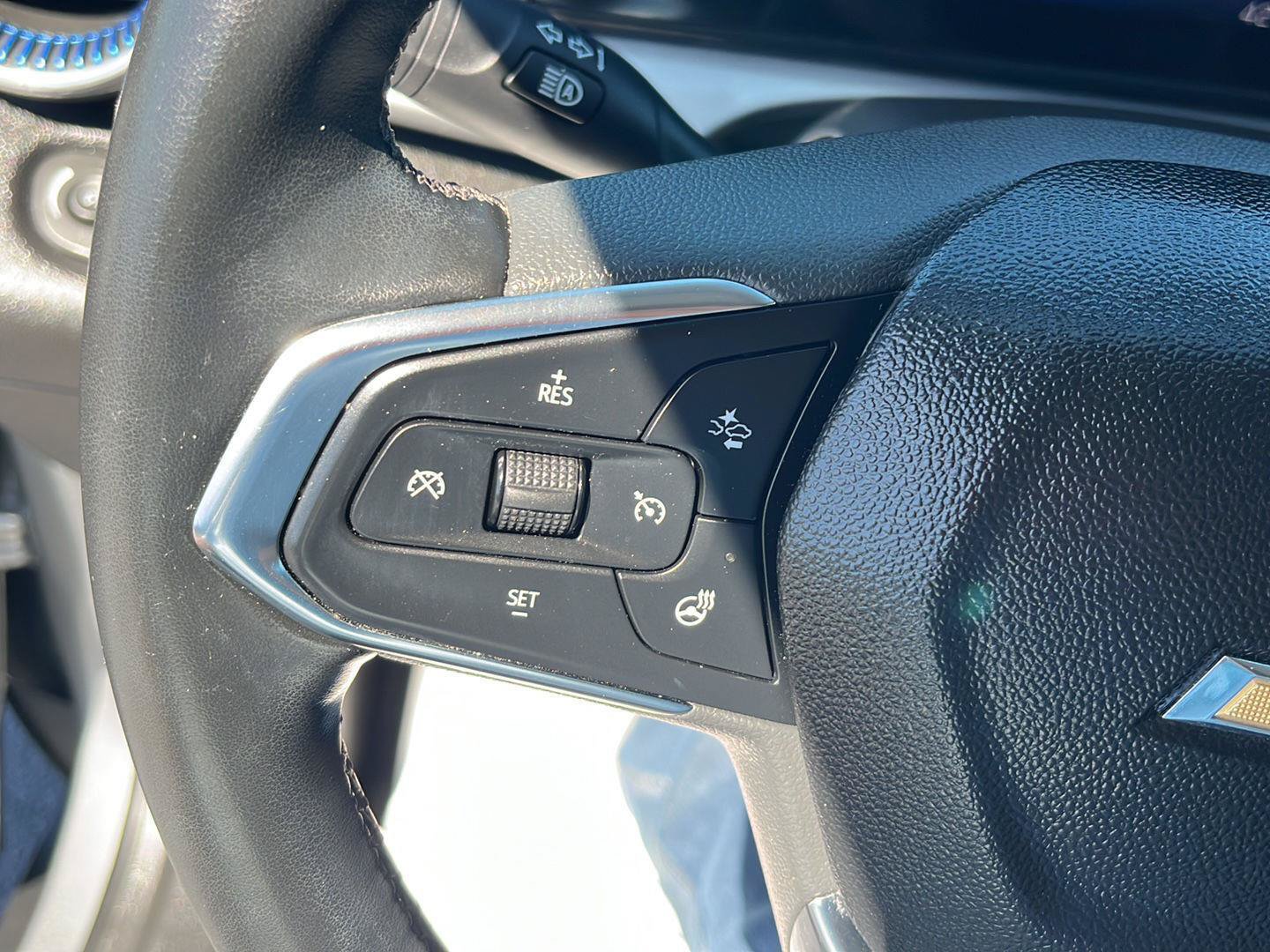 Used 2024 Chevrolet Trax LT w/ Driver Confidence Package FWD image 11