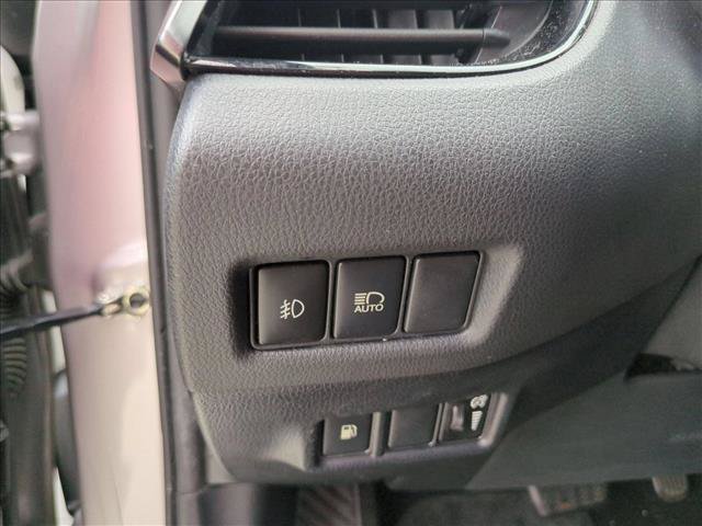 Used 2018 Toyota C-HR XLE FWD image 13