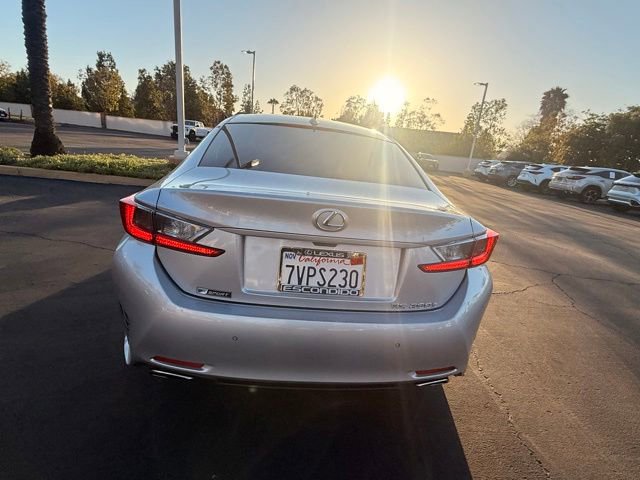 Used 2016 Lexus RC 200t RWD image 7