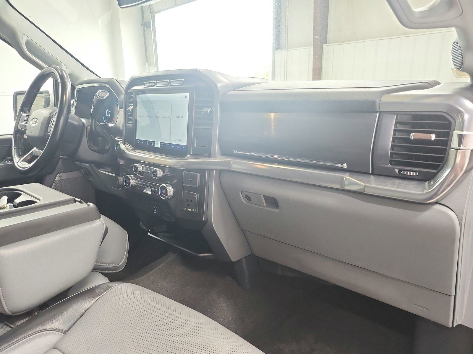 Used 2021 Ford F150 Lariat w/ Equipment Group 501A Mid AWD/4WD image 39