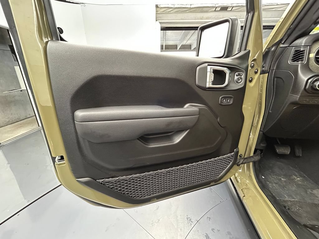 New 2026 Jeep Gladiator Willys AWD/4WD image 14
