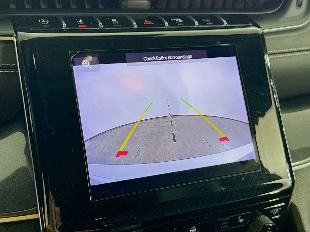 Used 2021 Jeep Grand Cherokee L Laredo image 46