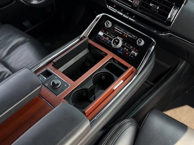 Used 2023 Lincoln Navigator L Reserve AWD/4WD image 27