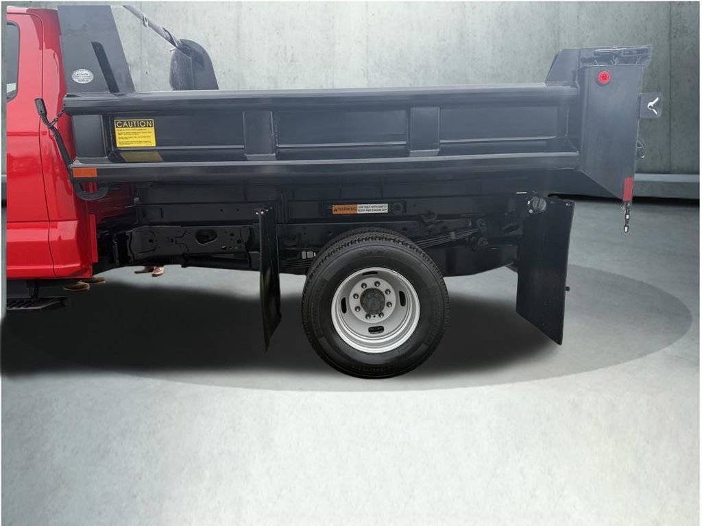 Used 2025 Ford F350 XL w/ XL Chrome Package image 29