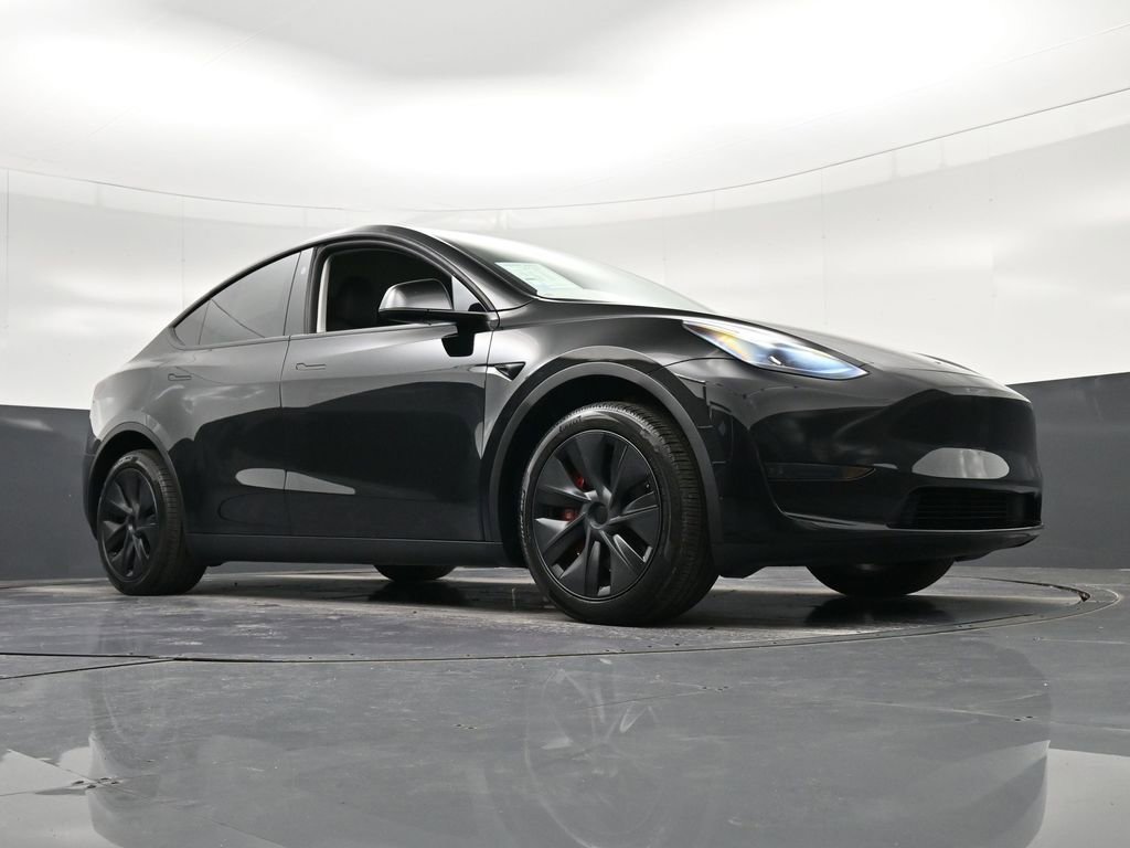 Used 2024 Tesla Model Y Long Range image 39