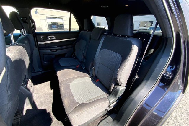 Used 2019 Ford Explorer XLT AWD/4WD image 25