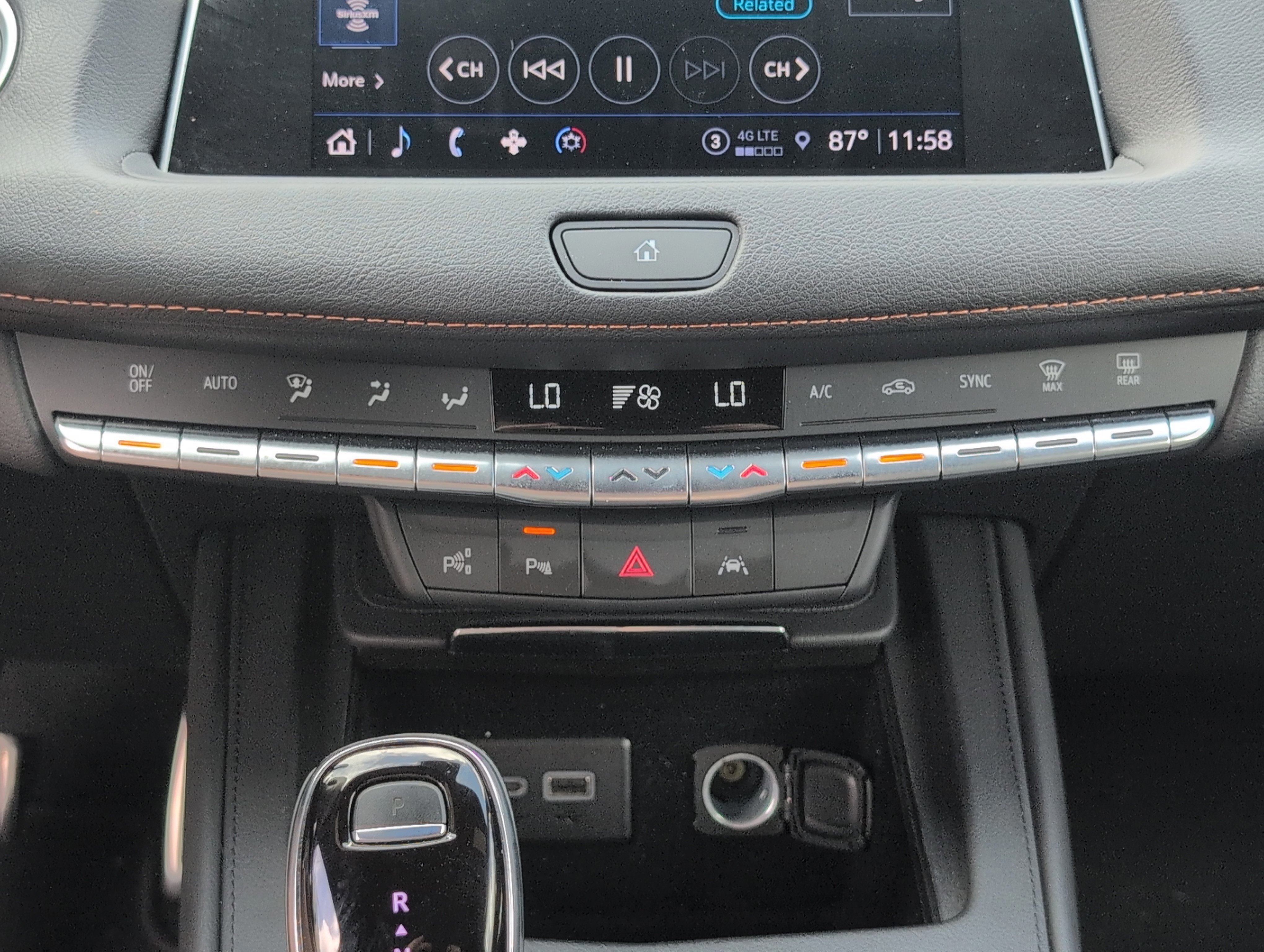 Certified 2022 Cadillac XT4 Sport w/ Enhanced Visibility Package FWD image 21