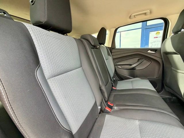 Used 2018 Ford Escape SE image 17