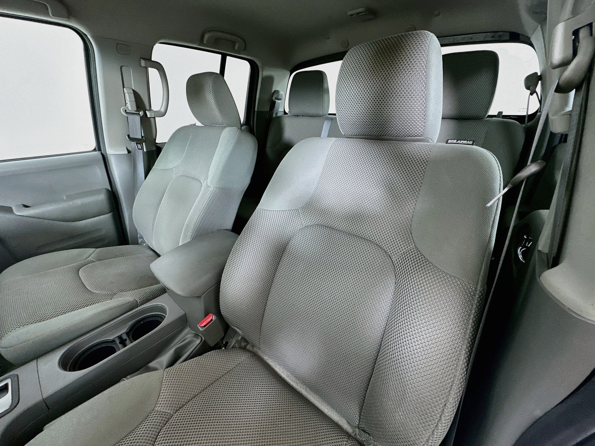 Used 2015 Nissan Frontier SV AWD/4WD image 18