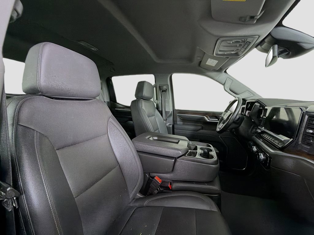 Used 2025 GMC Sierra 1500 SLT RWD image 28